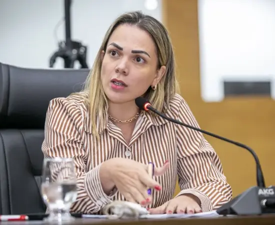 Cláudia de Jesus apresenta indicação solicitando a recomposição de peritos e a melhoria da estrutura dos Institutos Médicos Legais em Rondônia.