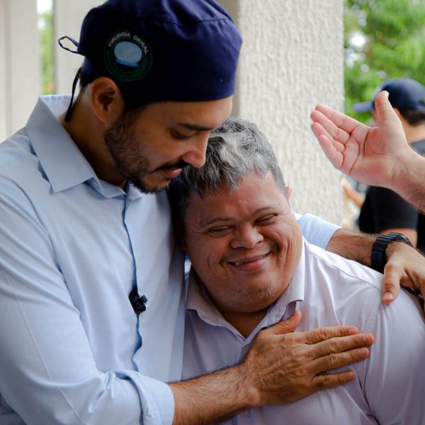 Dr. Fernando Máximo participa da inauguração de barracão da APAE e destaca fortalecimento da inclusão em Rondônia